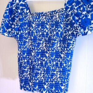 Japna blue and white floral print fully smocked top size L